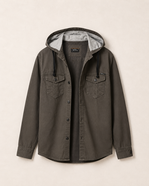 Overshirt kaki militaire à capuche vue de face — Zalimi Sénégal