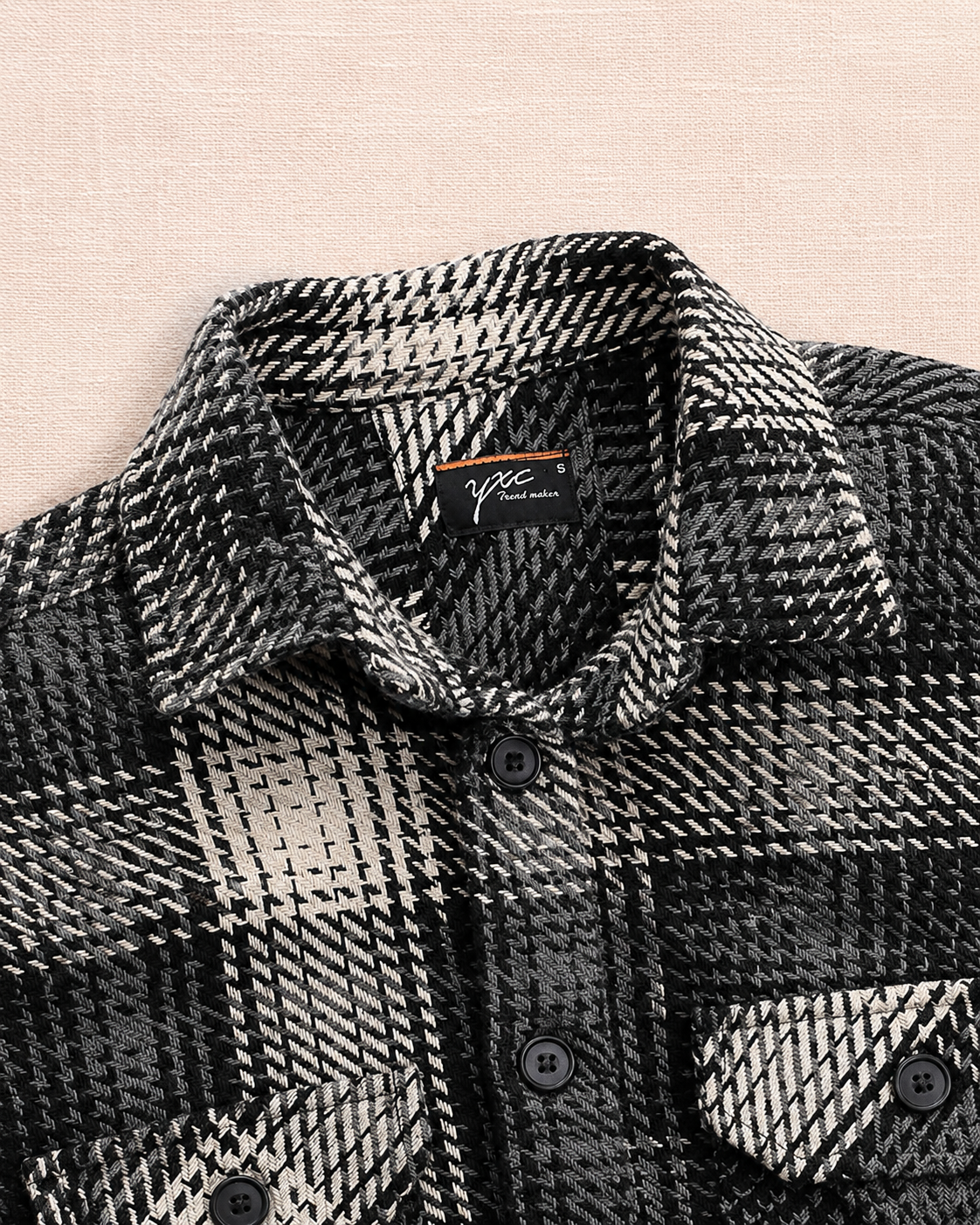 Détail col chemise veste pied-de-poule noir crème — Zalimi